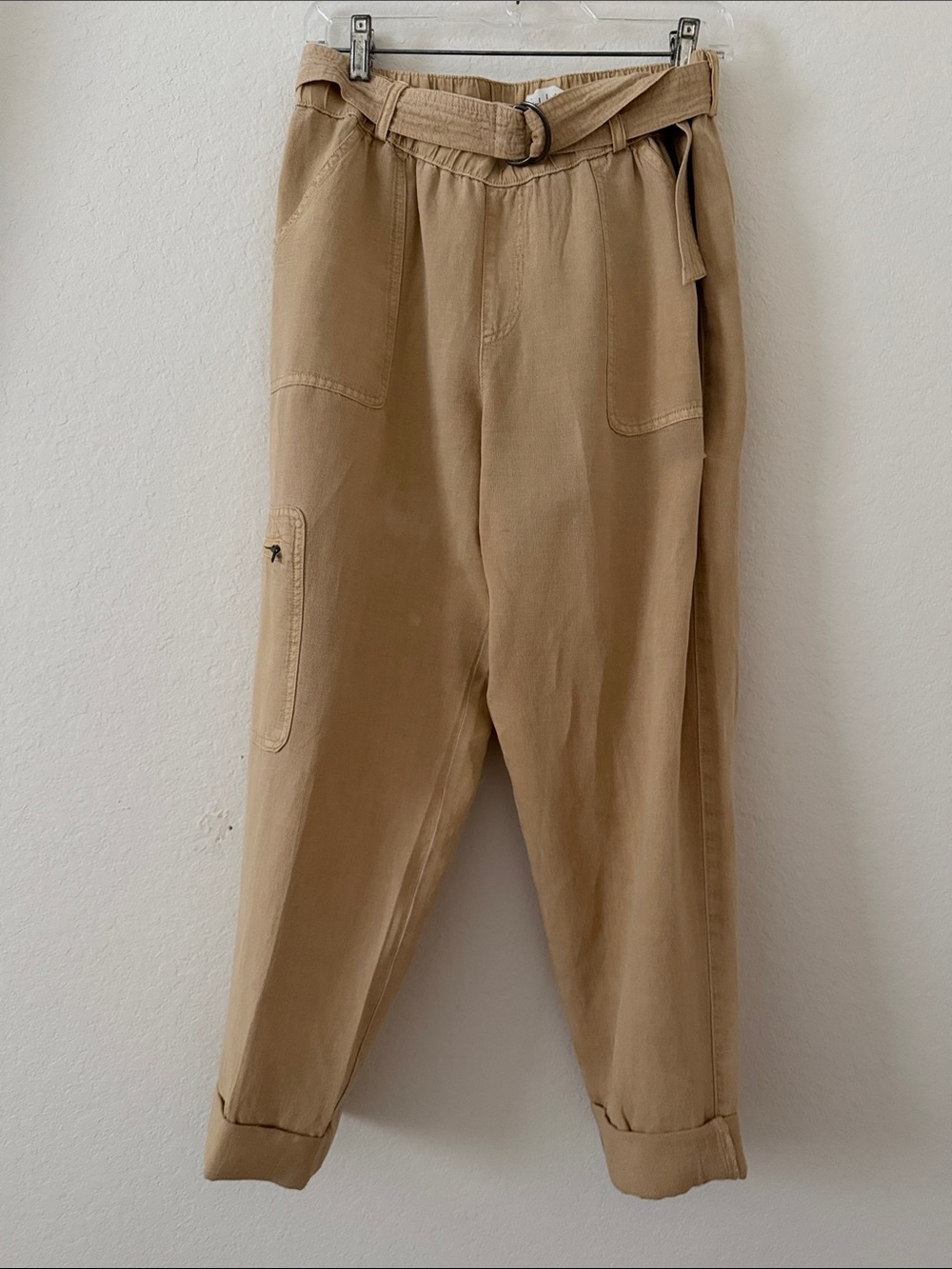 Ladies Caramel cargo Pants. Nicole Miller size 8-10.